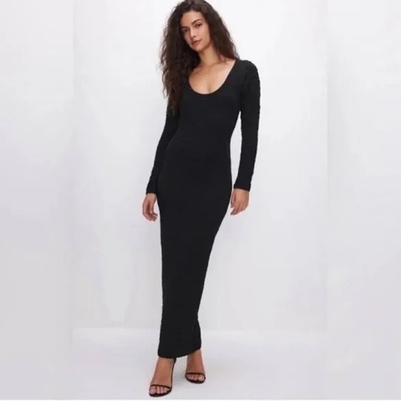 Good American Dresses & Skirts - NWT Black Textured Long Sleeve Maxi Dress